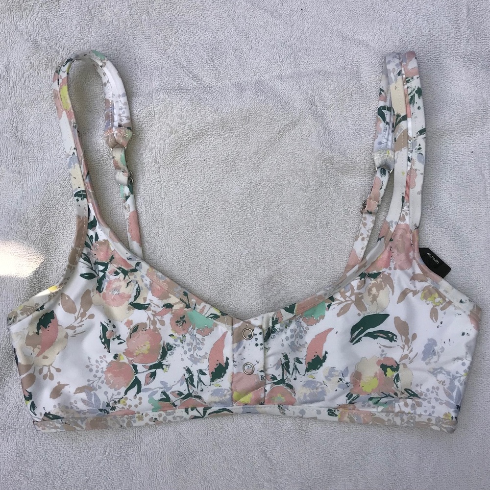 Tavik Top Wildflower White, Small, New with tags